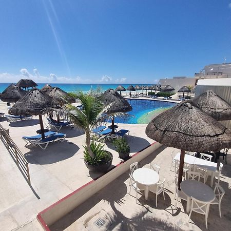 Villas Marlin 108, A Pie De Playa, Albercas, Jacuzi, Ubicacion Inmejorable Cancun Exterior photo