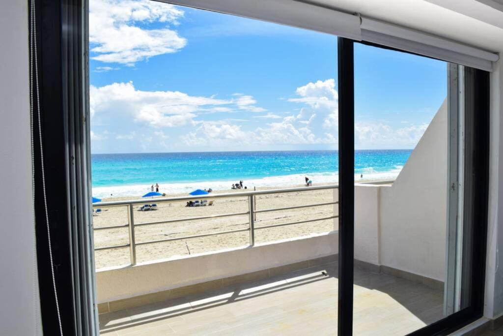 Villas Marlin 108, A Pie De Playa, Albercas, Jacuzi, Ubicacion Inmejorable Cancun Exterior photo