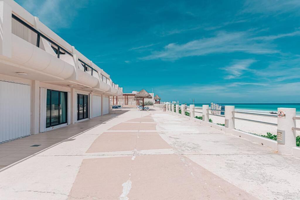 Villas Marlin 108, A Pie De Playa, Albercas, Jacuzi, Ubicacion Inmejorable Cancun Exterior photo